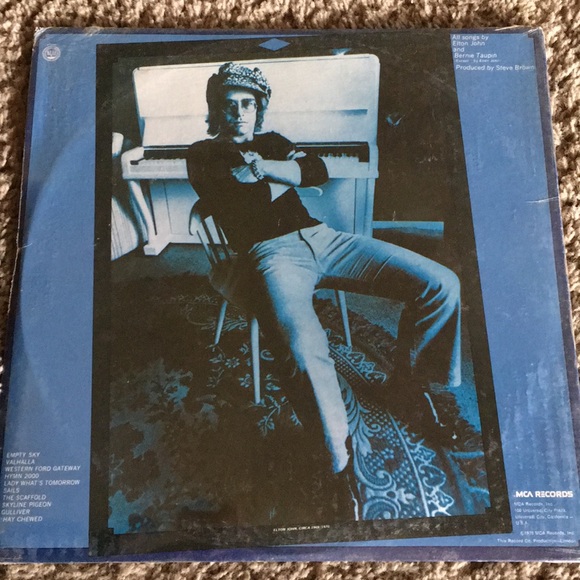 New in case Vintage Elton John Empty Sky Vinyl Album MCA-2130 - Picture 3 of 7